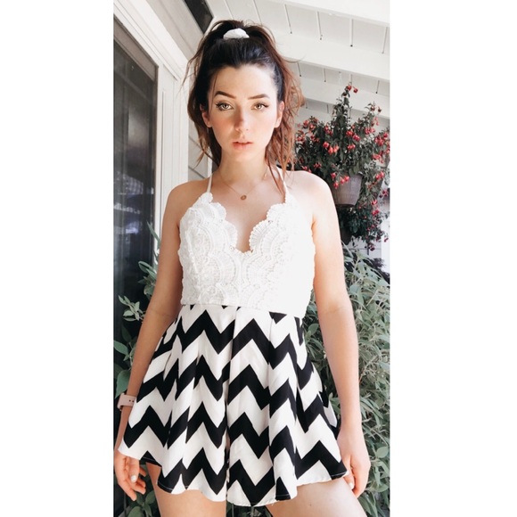 SUMMER ROMPER - Picture 3 of 4